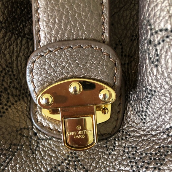 LV Mahina metallic brown ‘L’ hobo bag - Picture 3 of 15